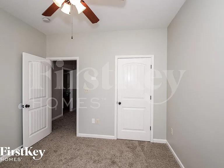 5573 Timber Leaf Trl — Photo 13