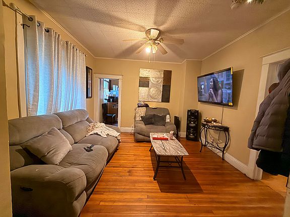 5th image of 5819 Erie Ave