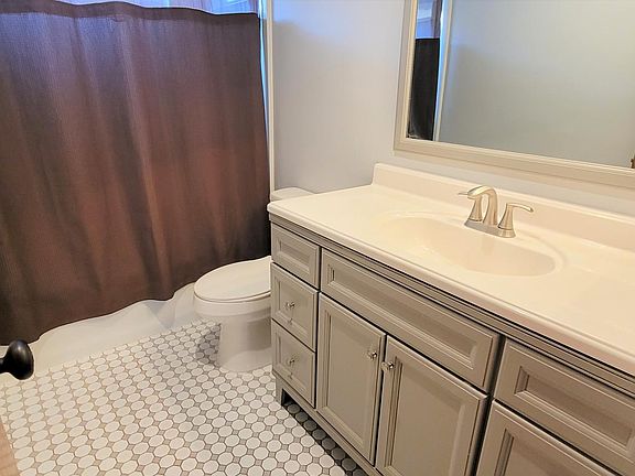 3rd image of 10626 Woodward Ave