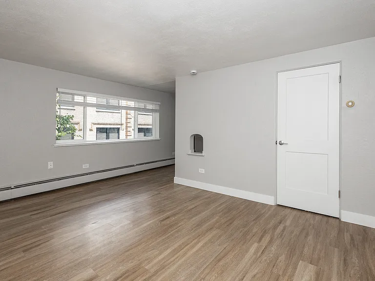1274 Logan — Photo 22