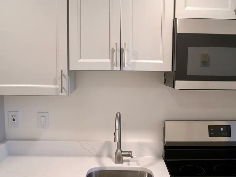 1728 N Rhodes St #281 — Photo 12
