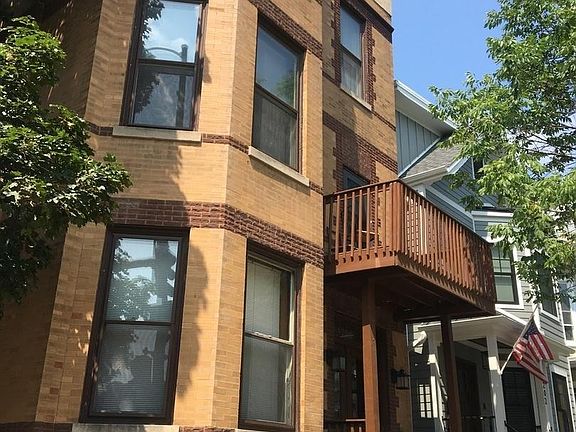 Front of 4200 N Damen