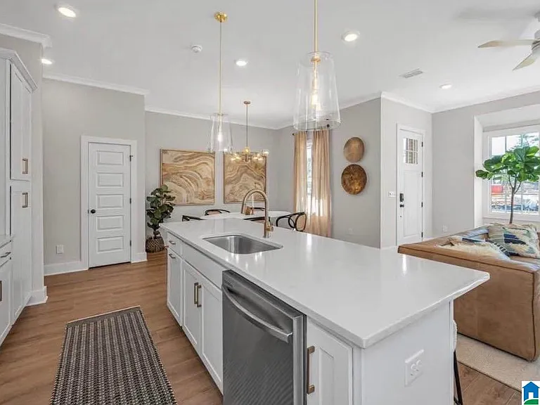 1714 Meerstone Ln — Photo 3