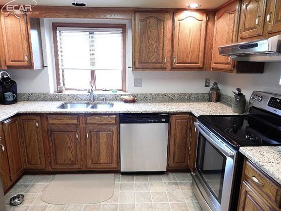 3rd image of 2278 Lost Creek Dr