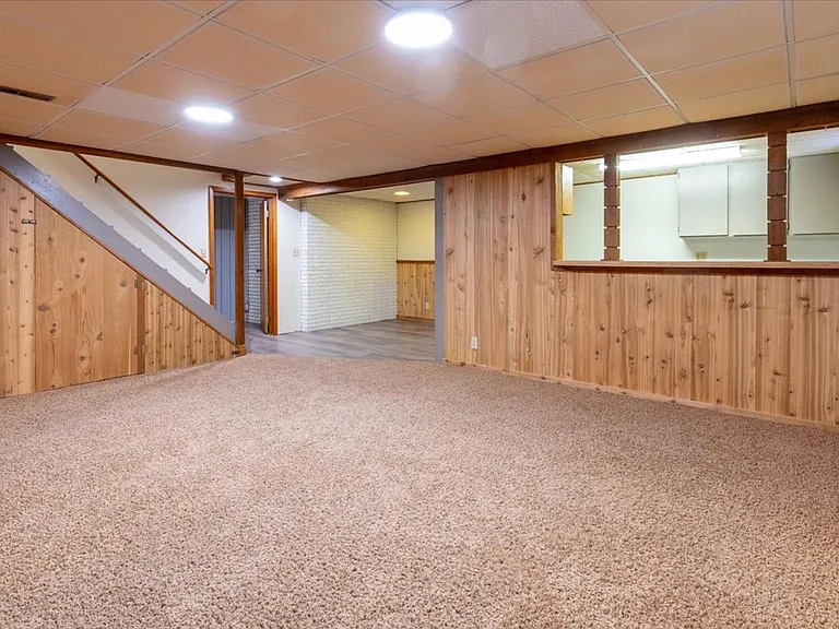 7221 Lexington Ave — Photo 24