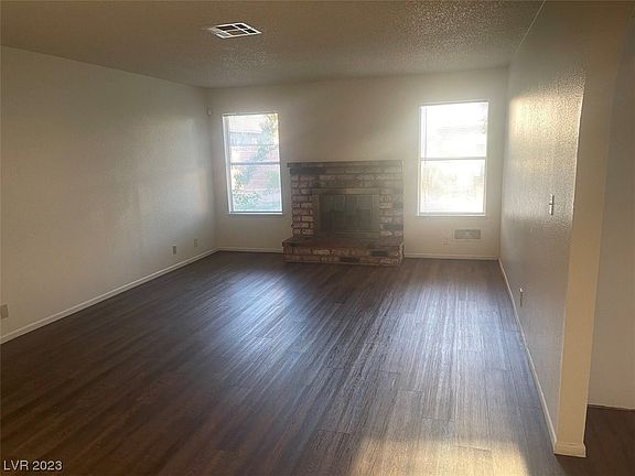 3rd image of 1038 Singapore Ct