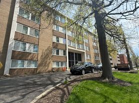 Aristocrat Apartments