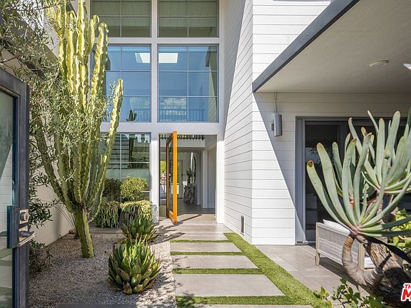 3rd image of 2536 Pesquera Dr