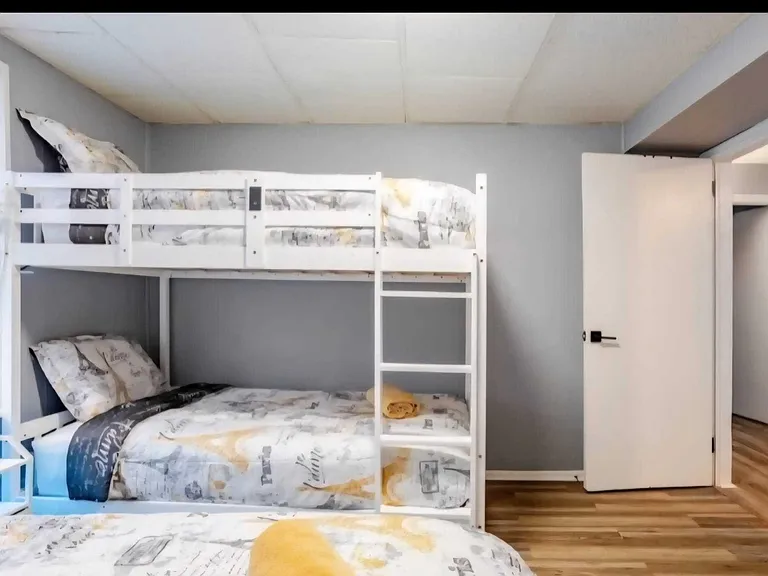 108 E Gibbons St #2 — Photo 7