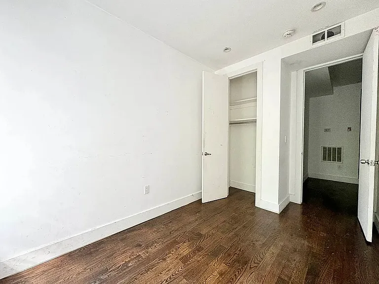 545 Kosciuszko St #2L — Photo 10