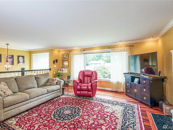 3rd image of 17304 58th Ave W
