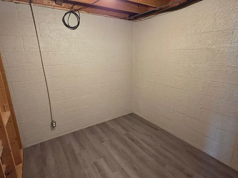 8811 Sprague Cir — Photo 12