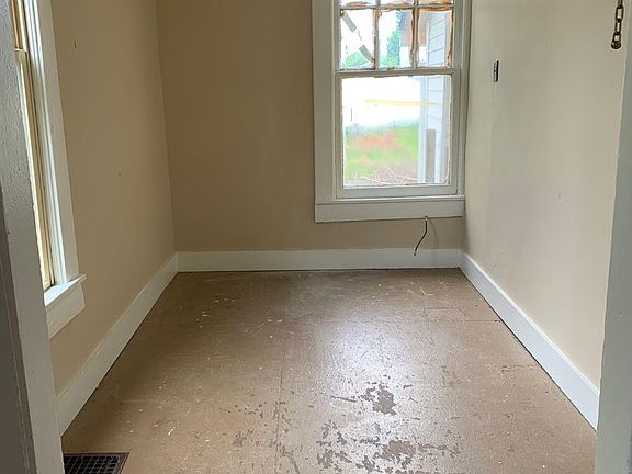 4th image of 618 E Pike St #1