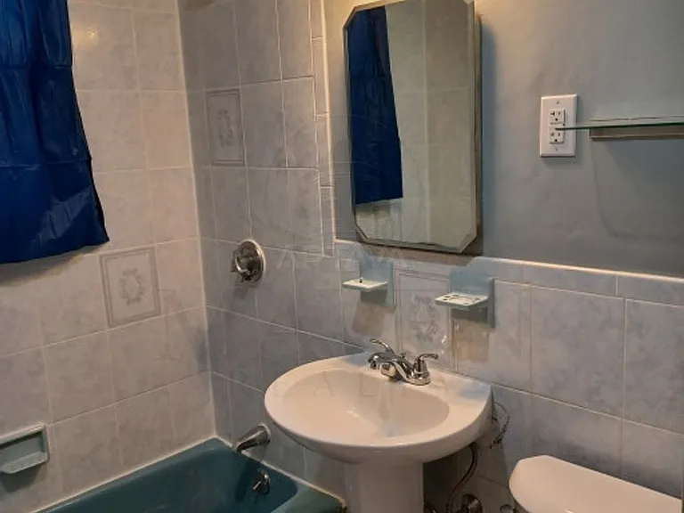 123 Hudson St #1 — Photo 9