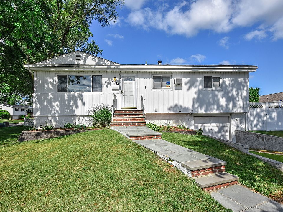 1st image of 3954 Darby Ln
