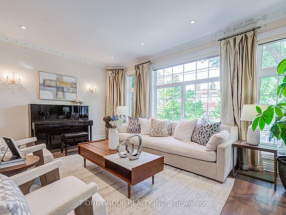 5th image of 133 Spring Garden Ave