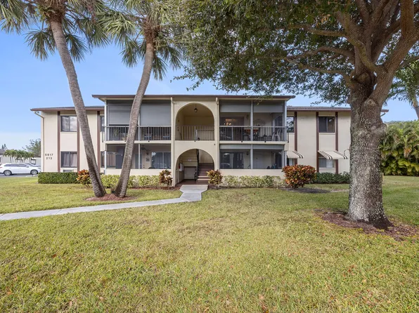 5817 La Pinata Boulevard #D-2, Greenacres, FL 33463