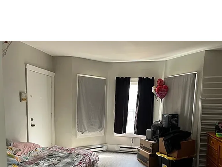 89 Cliftwood St #3R — Photo 1