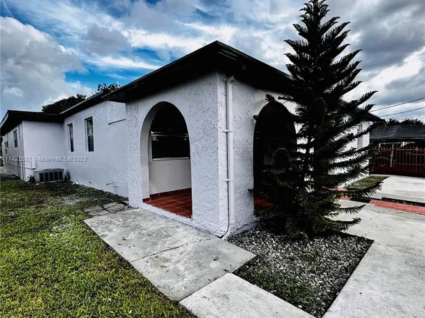 1041 NW 32nd Pl, Miami, FL 33125