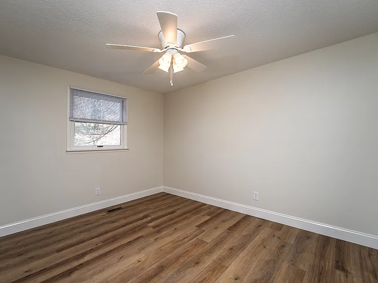444 Greenville Hwy #F2 — Photo 2