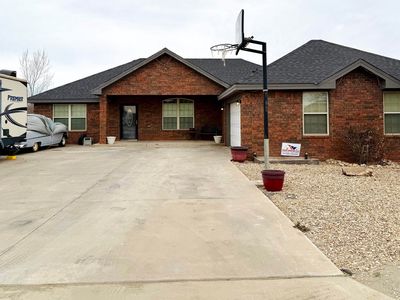 1347 Oakwood Cir, Portales, NM, 88130
