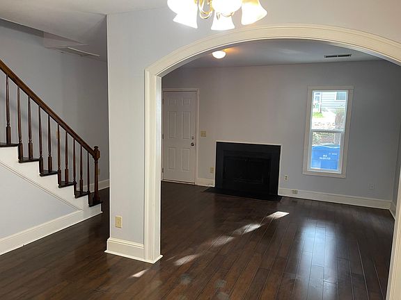 4th image of 7310 Meadow Glen Dr