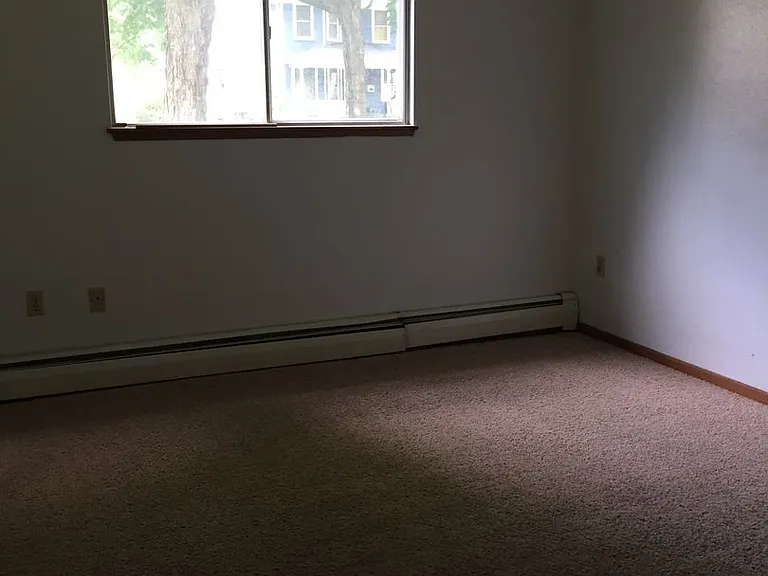 425 Western Ave #1-8 — Photo 5