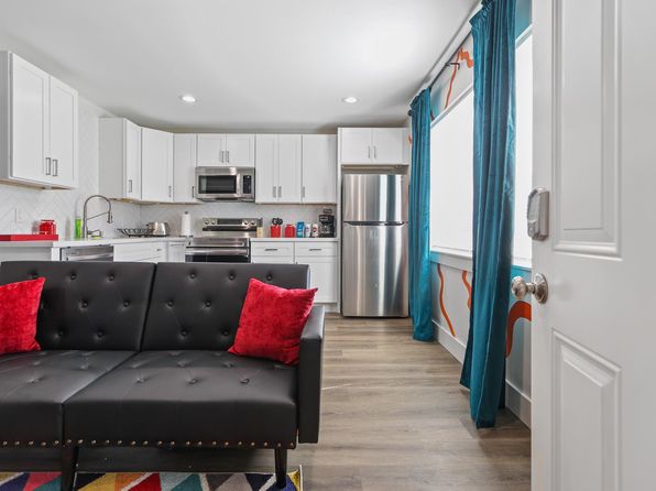 2615 Rosewood St APT 2