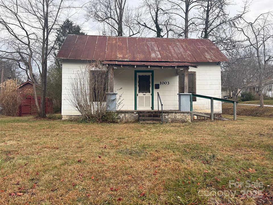 1st image of 1003 3rd Ave W
