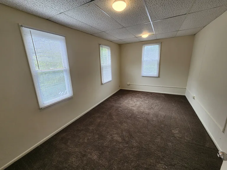 1921 Main Street Rd #2R — Photo 5