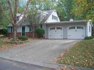 3907 Oakview Dr, Richmond, IN 47374