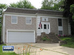 10 E Aldon Ct, Montgomery, IL 60538