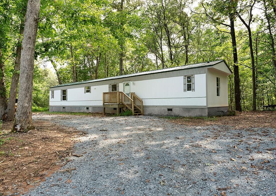 1st image of 385 Lakeside Park Dr