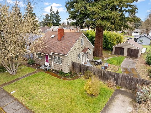 2nd image of 7633 S Park Avenue