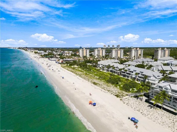 109 Barefoot CIR #22, BONITA SPRINGS, FL 34134