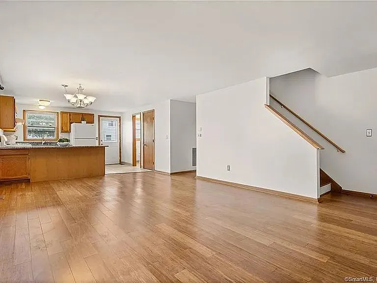 9 Persimmon Ln — Photo 13