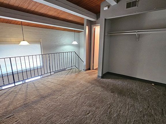 5th image of 1819 Pershing Ave APT 1