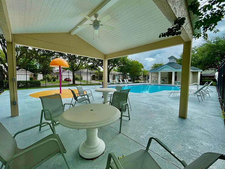 3729 Shawn Cir — Photo 40