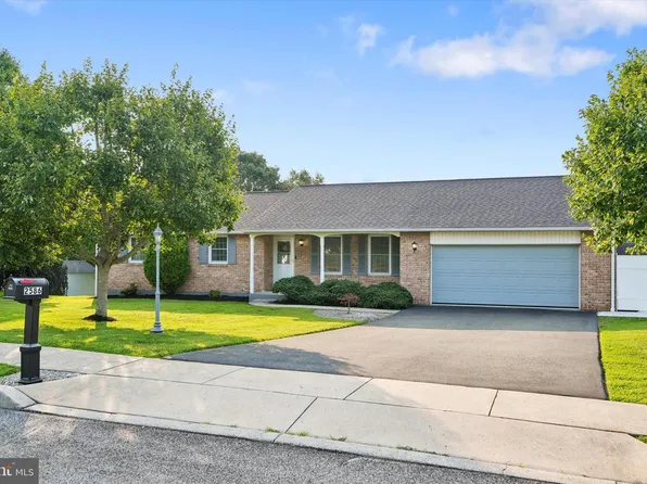 2586 Cherry Ct, Gilbertsville, PA 19525