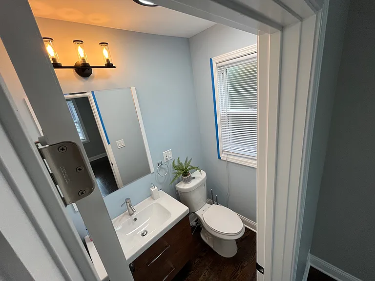 10558 S Calumet Ave #11 — Photo 2