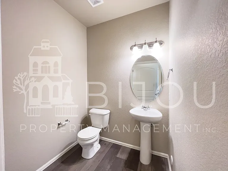 7661 Silver Larch Point — Photo 7