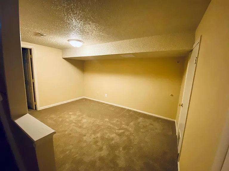 39 Apollo Ln — Photo 13