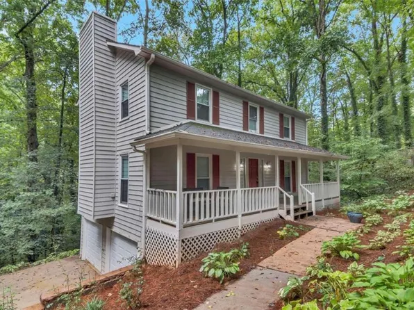 826 Moonlit Ln NW, Acworth, GA 30102