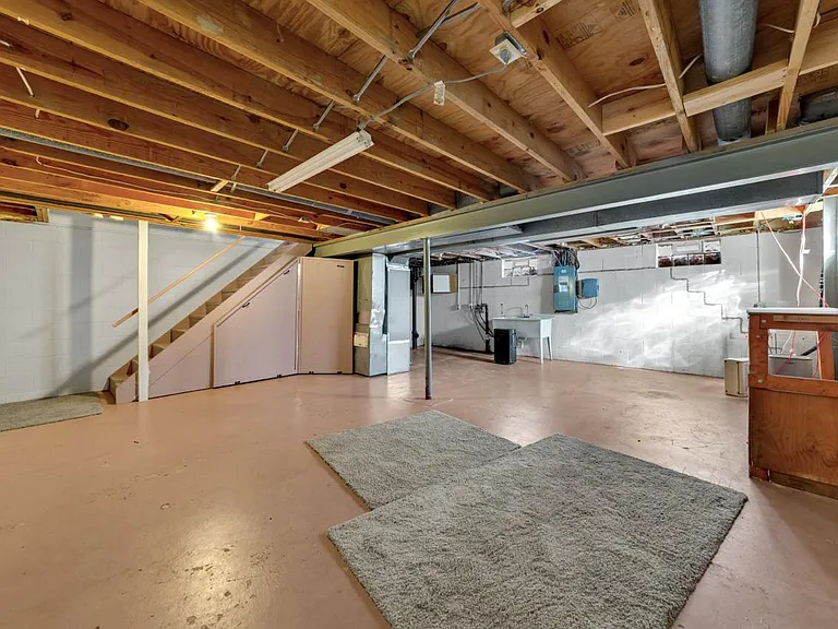 880 Ruskin Dr — Photo 41