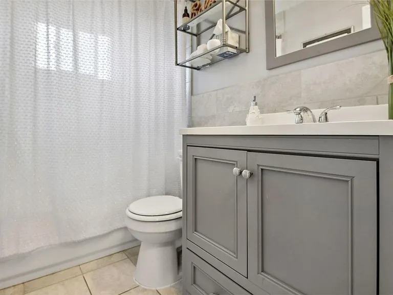 7056 Alan Dr — Photo 12