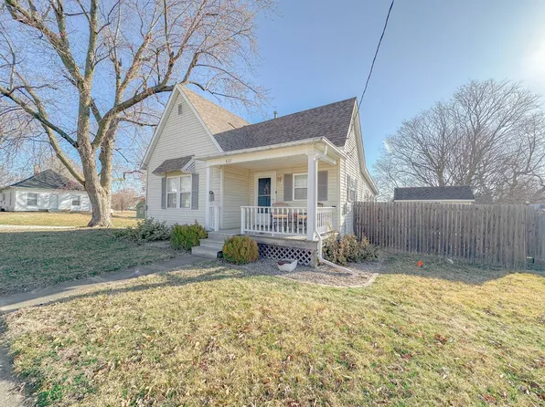 628 N Orchard St, Pittsfield, IL 62363