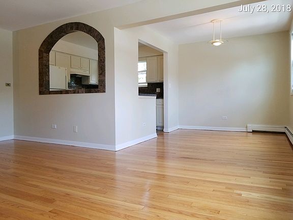 5th image of 1728 W Farwell Ave APT 204