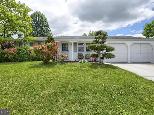 3221 N Scenic Rd, Harrisburg, PA 17109