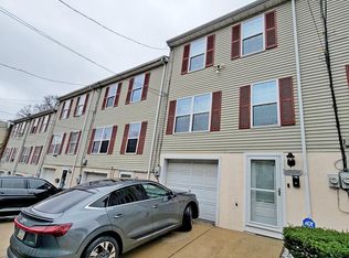 5933 N Hutchinson St #A, Philadelphia, PA 19141
