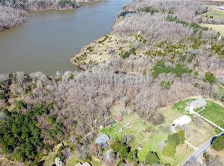 5972 Drake Rd, Greensboro, NC 27406